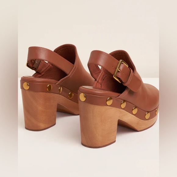 CHARLOTTE STONE wooden studded heels. - Picture 7 of 15